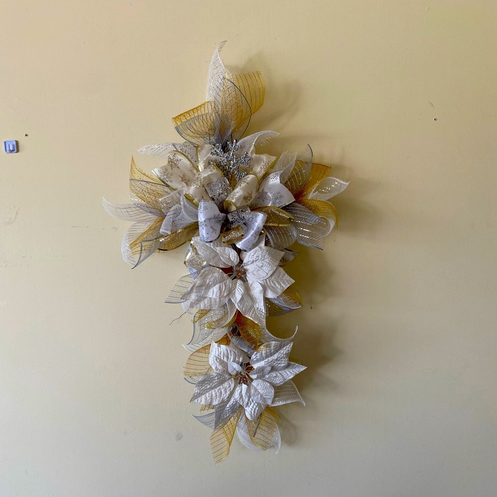 Cross wreath